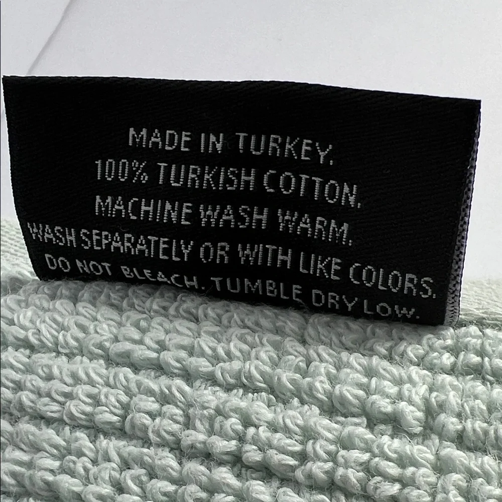 Hotel Balfour Bath Towels Light Green Soft Ribbed Turkish Cotton Set of 2 NEW